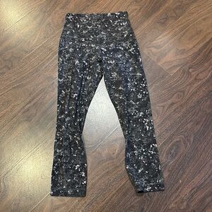 Lululemon align crops